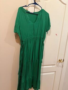 Green V-Neck Tiered Maxi Dress